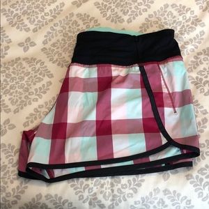 Lululemon workout short